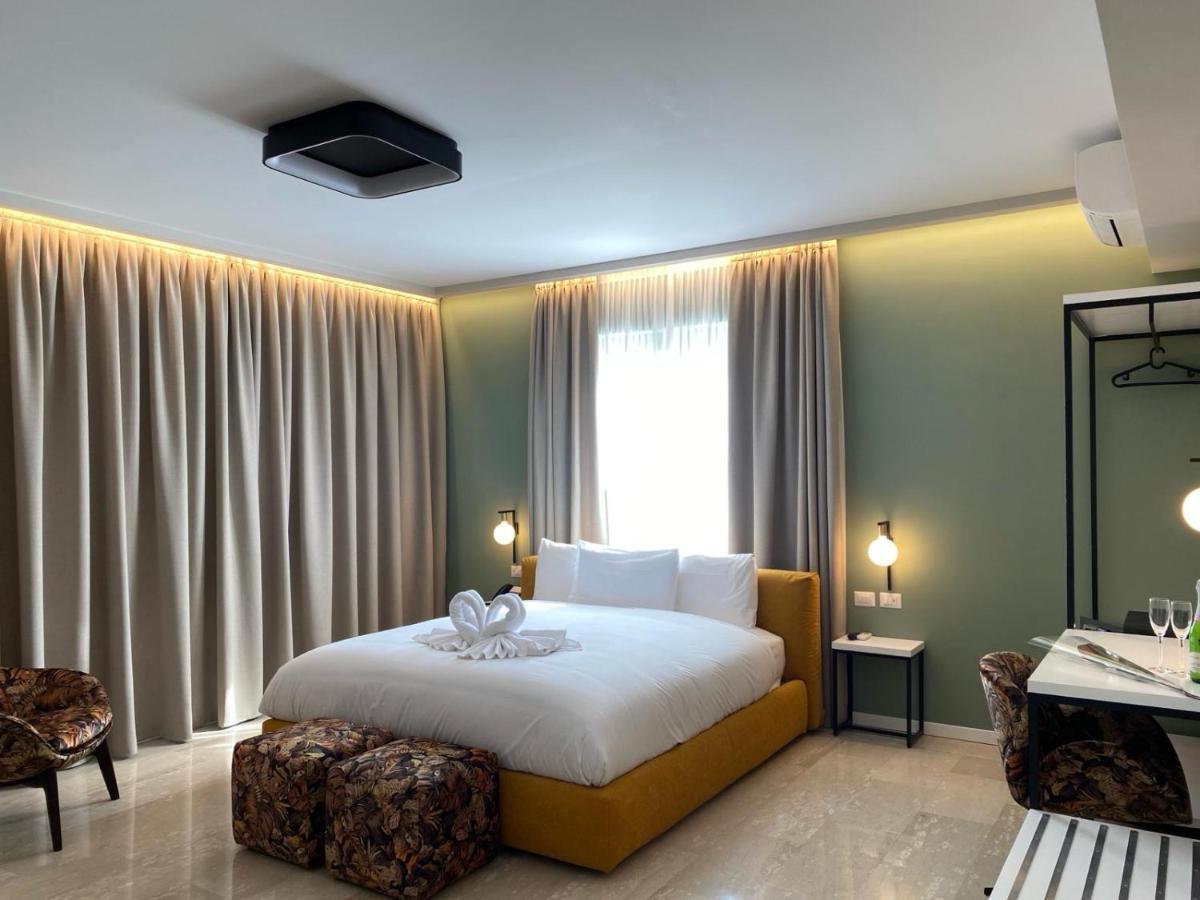 Oasi Village Hotel Milano Esterno foto
