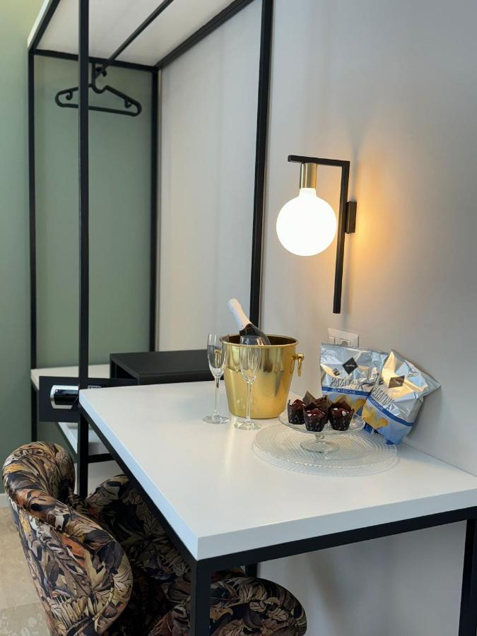 Oasi Village Hotel Milano Esterno foto