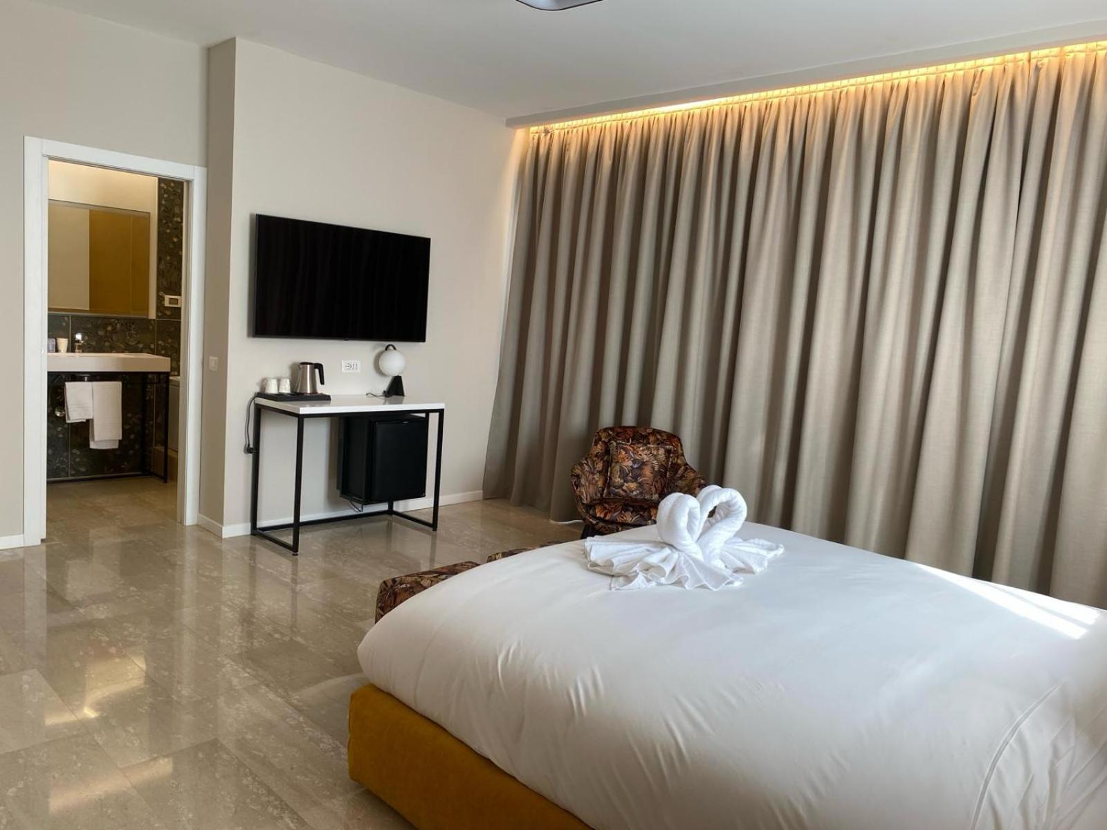 Oasi Village Hotel Milano Esterno foto