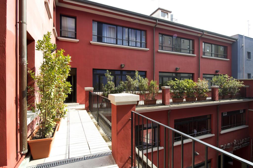 Oasi Village Hotel Milano Esterno foto