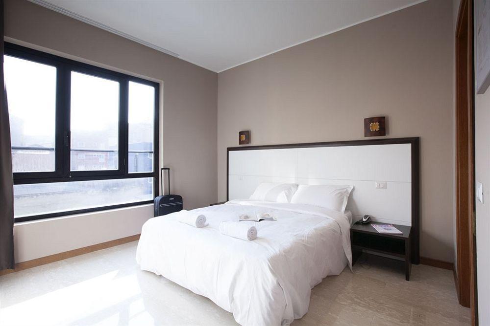 Oasi Village Hotel Milano Esterno foto